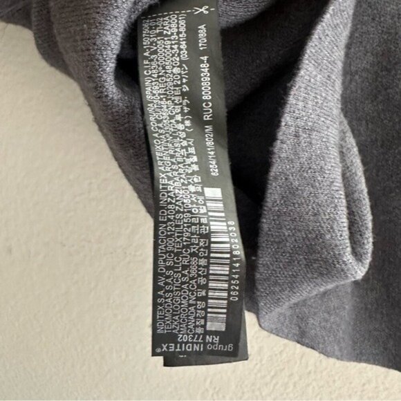 ZARA Knit Top with Chain Neckline Detail Size Medium | Chic & Minimalist Style - Picture 8 of 8